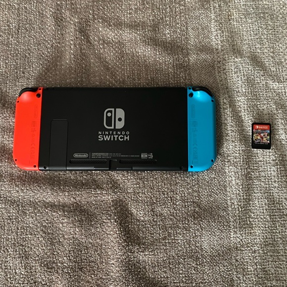 Nintendo switch - Picture 3 of 3